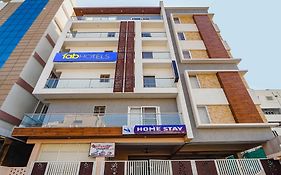 Fabhotel Sv Home Stay - Nr A2Z Exotic Park